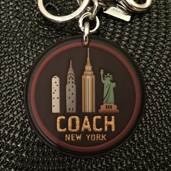 🆕 Coach New York Key Fob & Bag Charm - Picture 3 of 6